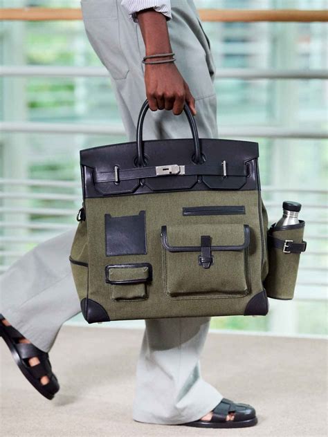 bolso hombre hermes|hermes bags cost.